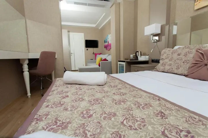 Измир: Hotel Iz