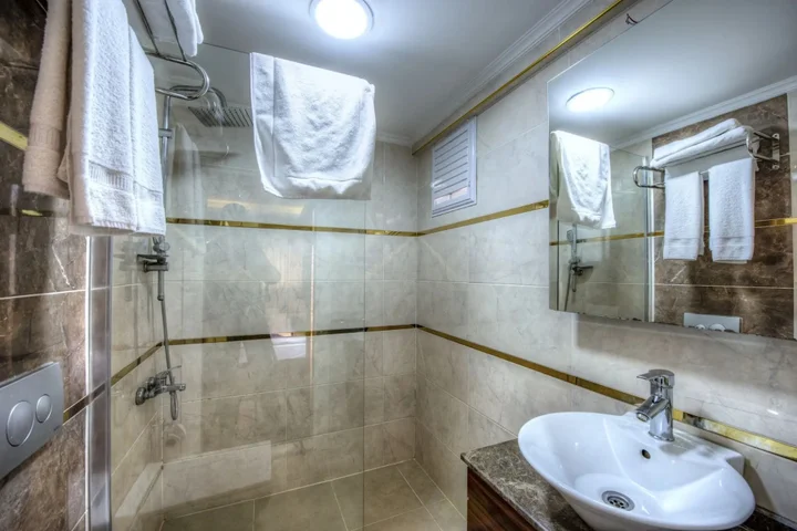 Измир: Madi Otel Izmir
