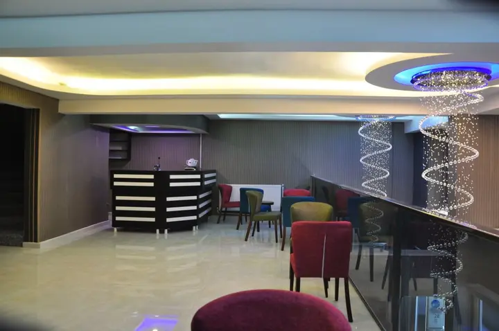 Измир: Madi Otel Izmir