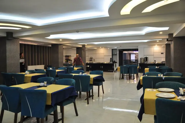 Измир: Madi Otel Izmir