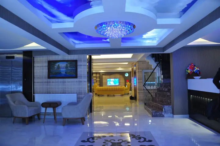Измир: Madi Otel Izmir