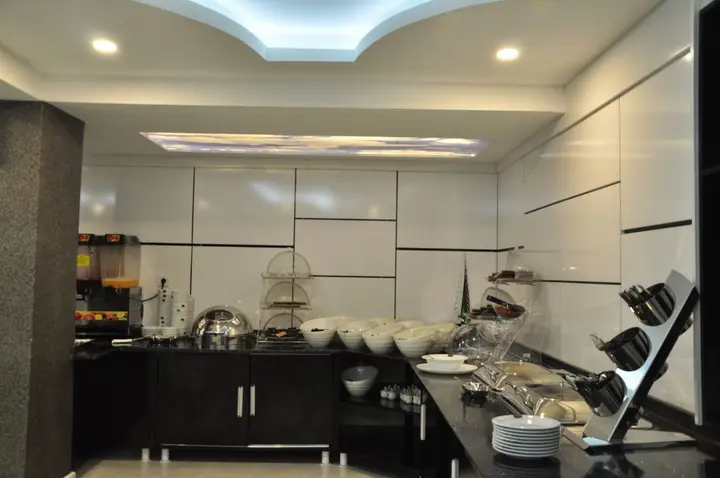 Измир: Madi Otel Izmir
