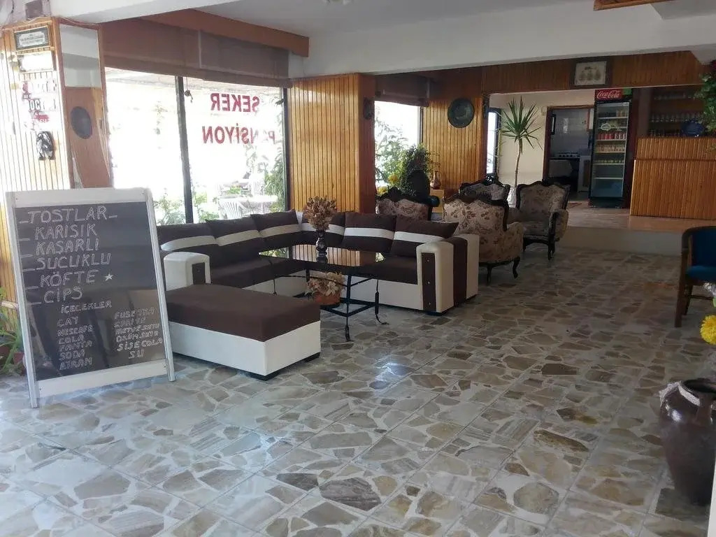 Кушадасы: Pansiyon And Cafe Seker