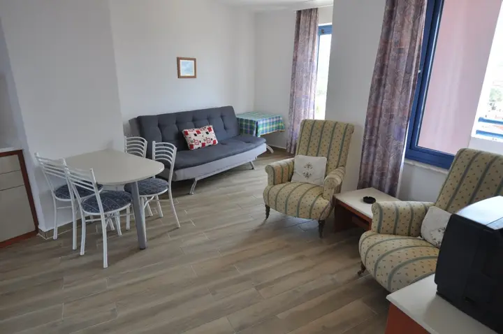 Кушадасы: Happy Apart Hotel