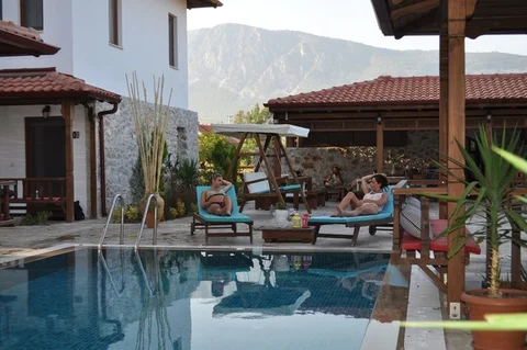 Гокова: Susam Suites Hotel