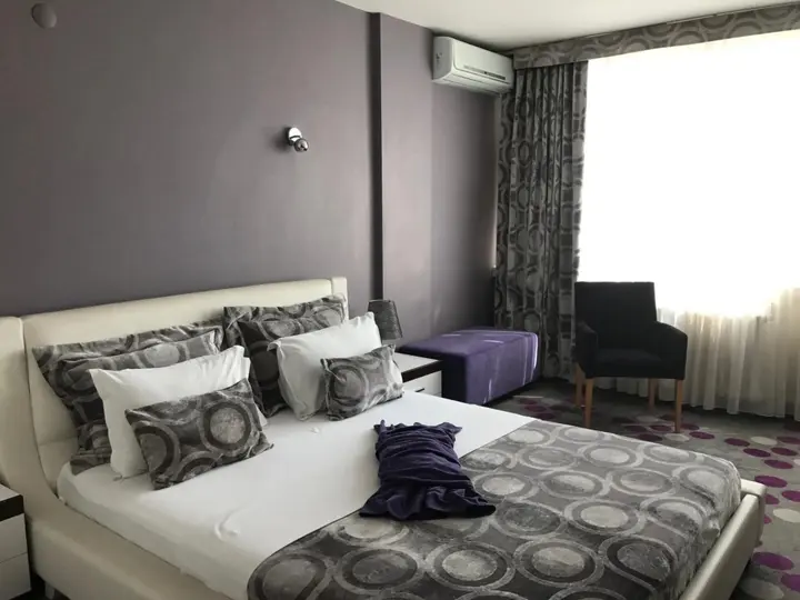 Мустафакемальпаша: Hande Hotel