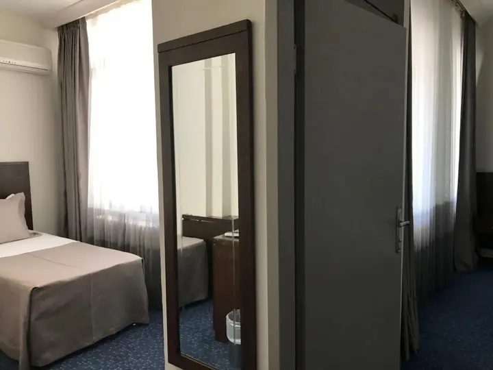 Мустафакемальпаша: Hande Hotel