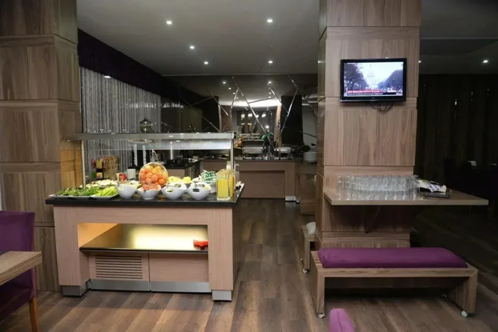 Мустафакемальпаша: Hande Hotel