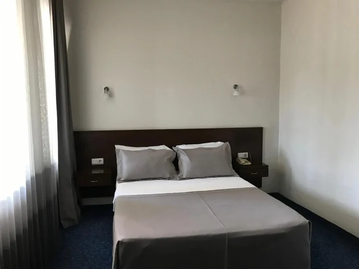 Мустафакемальпаша: Hande Hotel