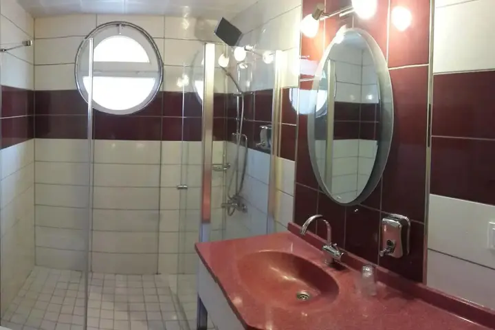 Усак: Hotel Akdag