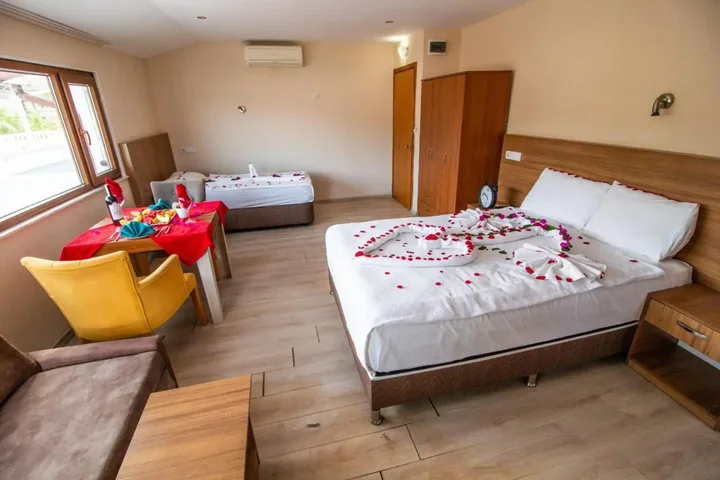 Кемер: Castello Hotel & Aparts