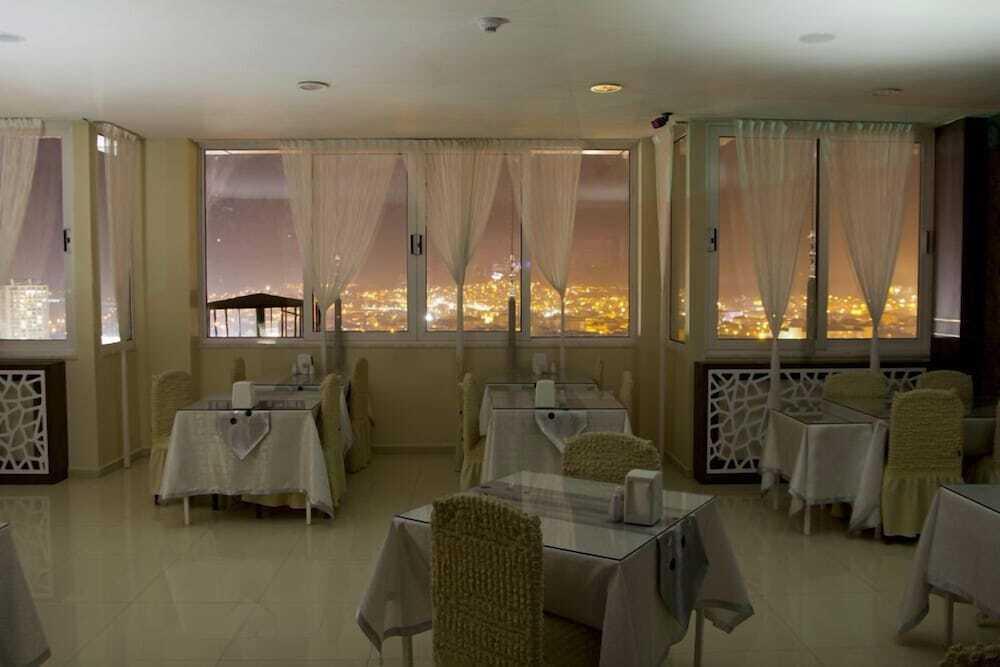 Карахаит: Aygoren Otel Denizli