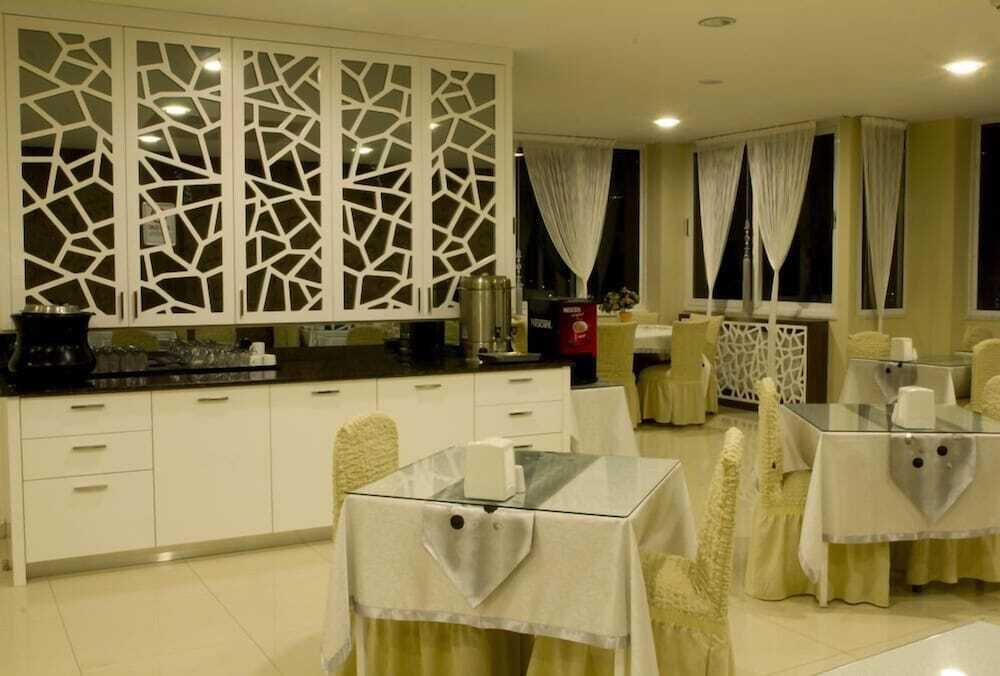 Карахаит: Aygoren Otel Denizli
