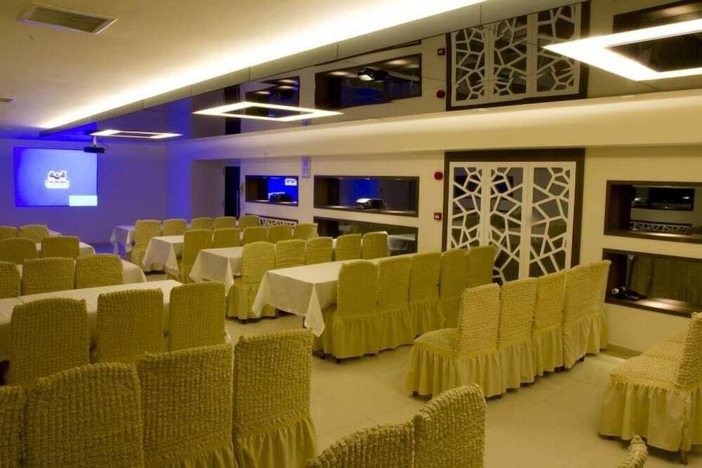 Карахаит: Aygoren Otel Denizli