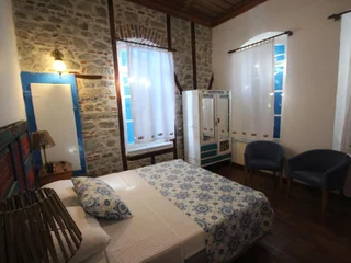 Дикили: Bergama Tas Konak