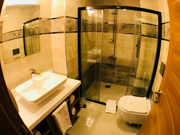 Зара: Garden Zara Hotel