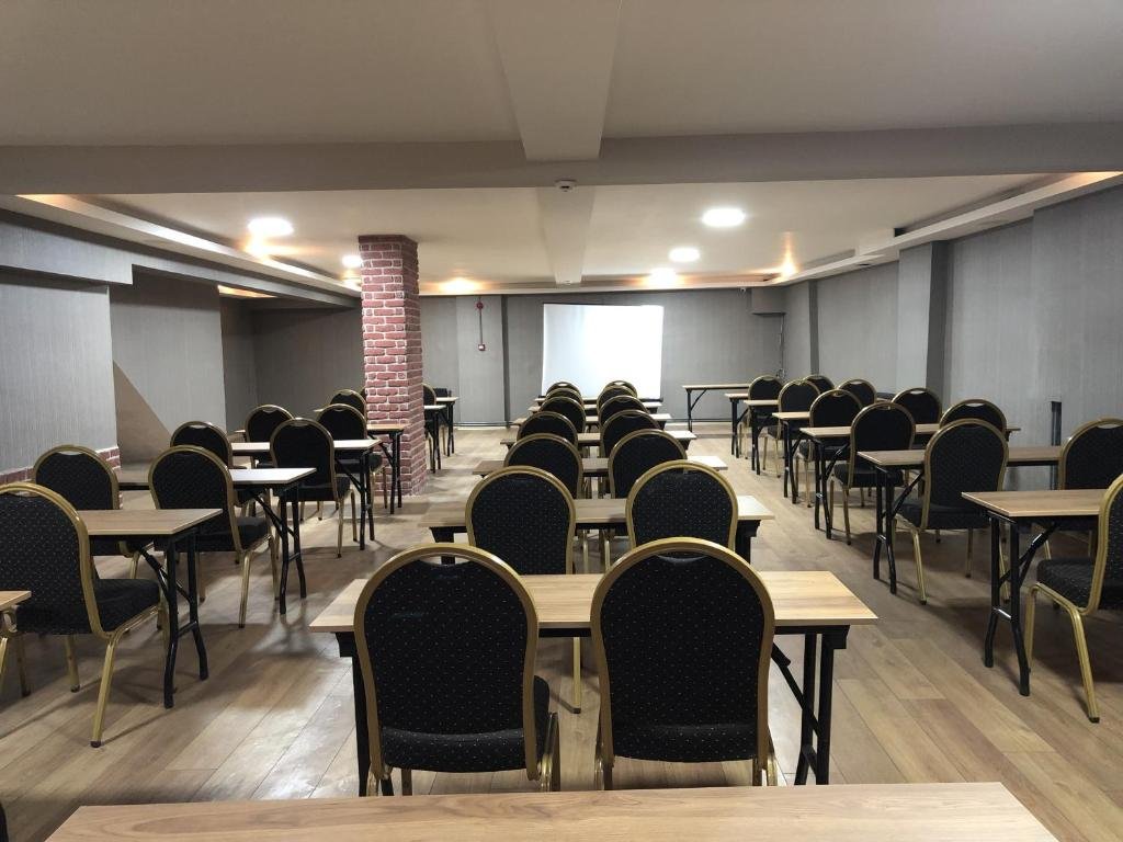 Самсун: Samsun Kapris Hotel