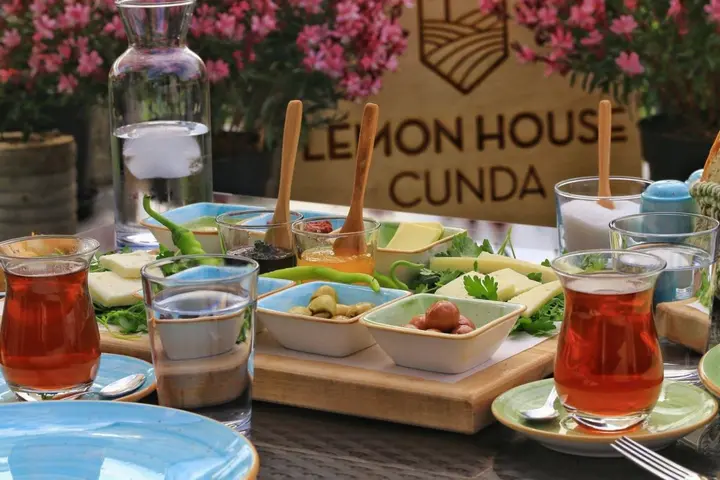 Айвалык: Lemon House Cunda