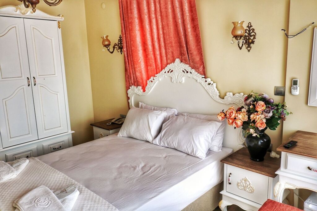 Айвалык: Stone Hill Otel