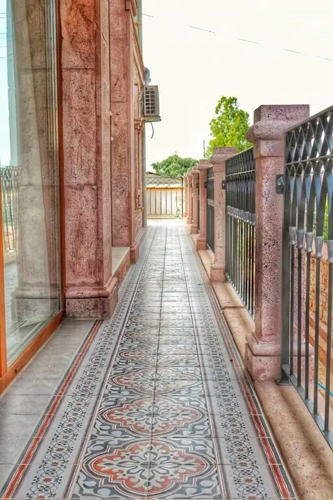 Айвалык: Stone Hill Otel