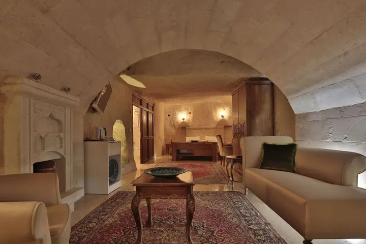 Учисар: Elit Cave Suites