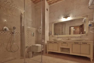 Учисар: Elit Cave Suites