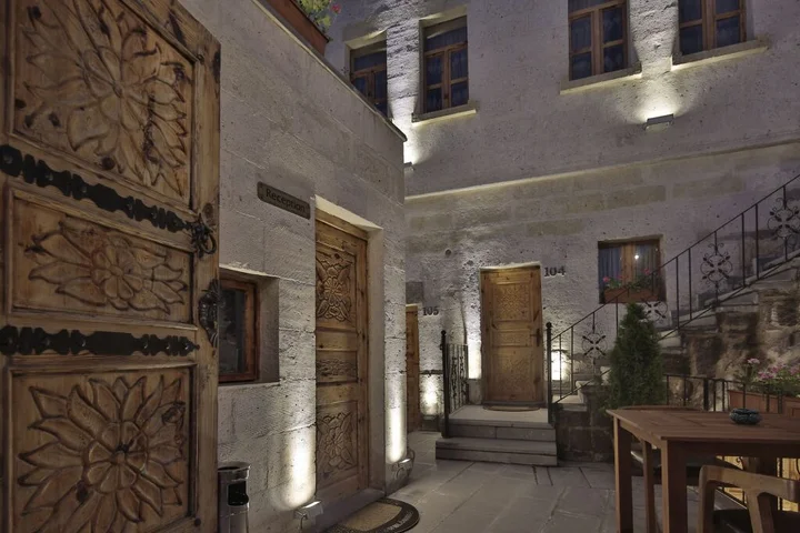 Учисар: Elit Cave Suites