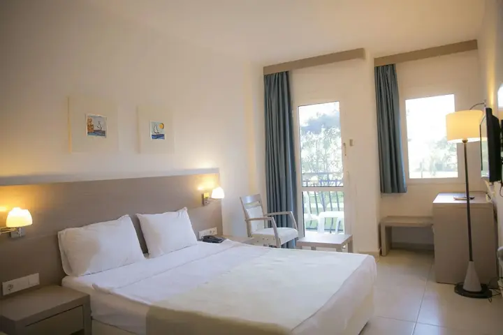 Бодрум: Bodrum Sea Side Beach Club Hotel
