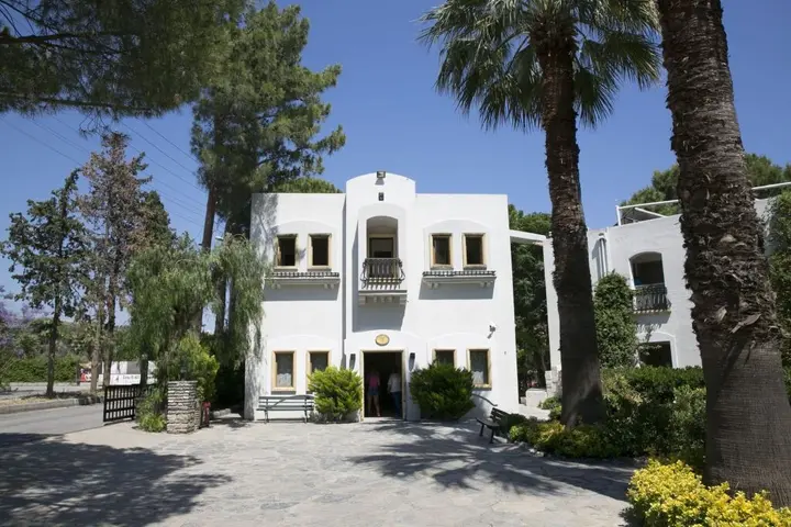 Бодрум: Bodrum Sea Side Beach Club Hotel