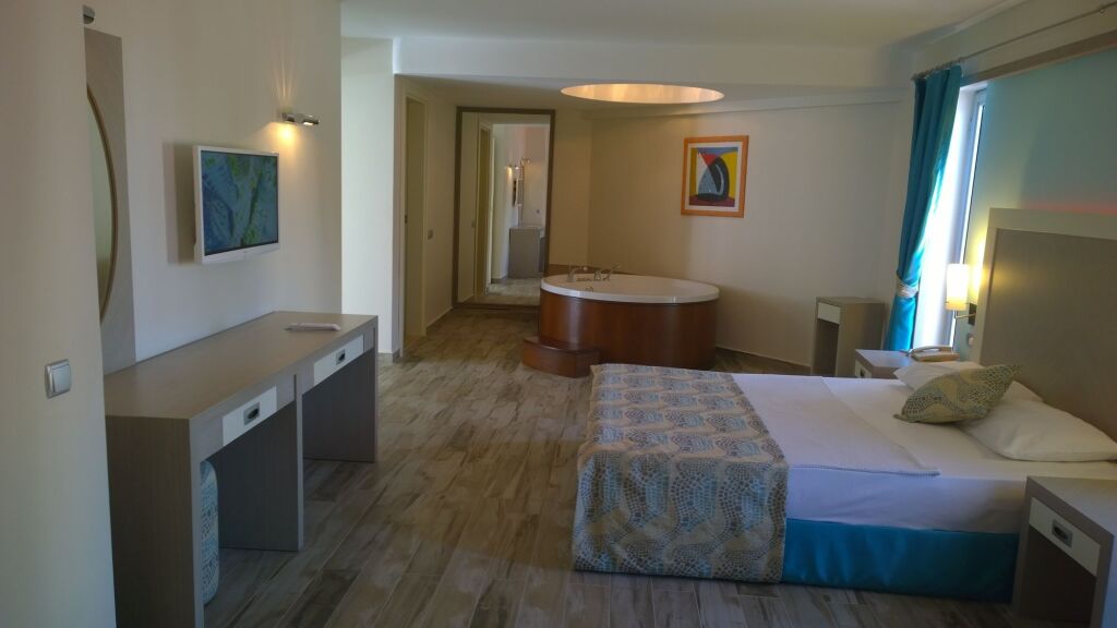 Бодрум: Queen Resort