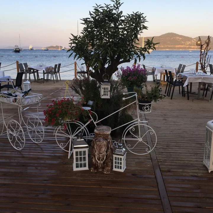 Бодрум: Отель Buk Beach Club