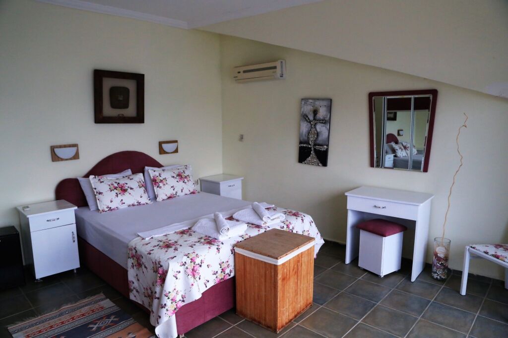 Dolphin Boutique Hotel — фото 4