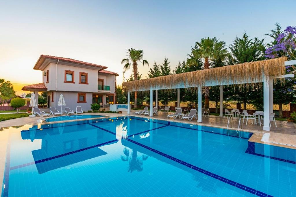 Белек: Vista Villas & Suites