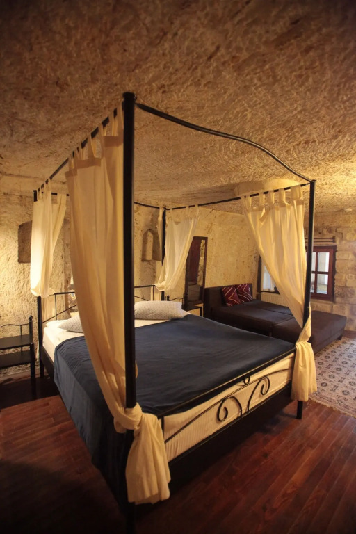 Ургуп: Roca Cappadocia