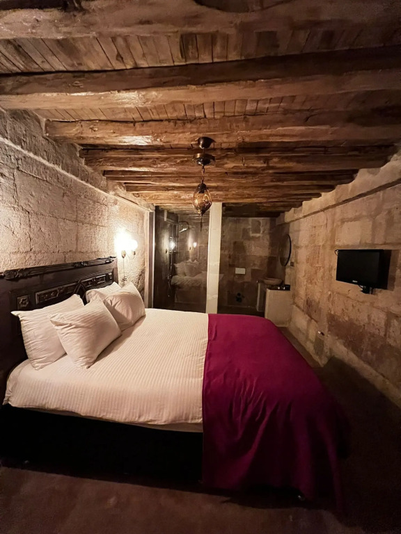 Ургуп: Roca Cappadocia