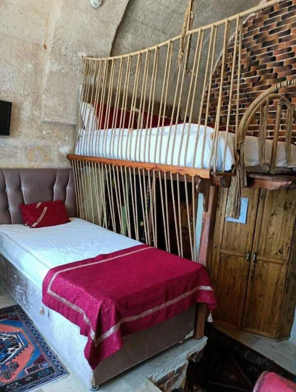 Ургуп: Roca Cappadocia