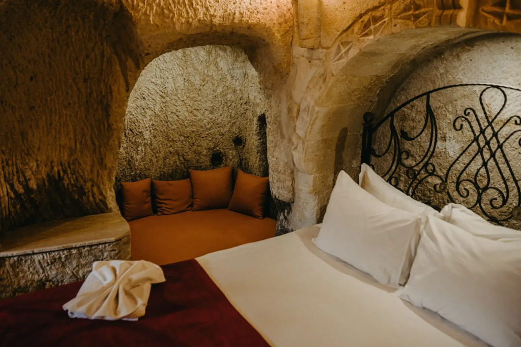Ургуп: Roca Cappadocia