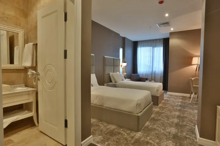 Арсин: Отель Royal Comfort
