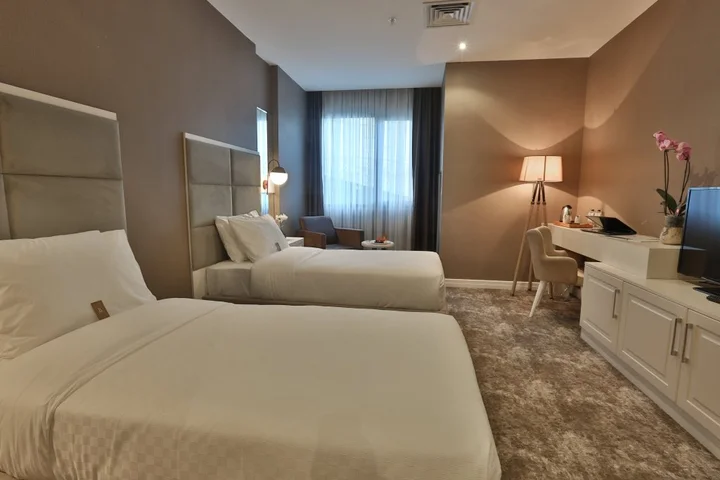 Арсин: Отель Royal Comfort