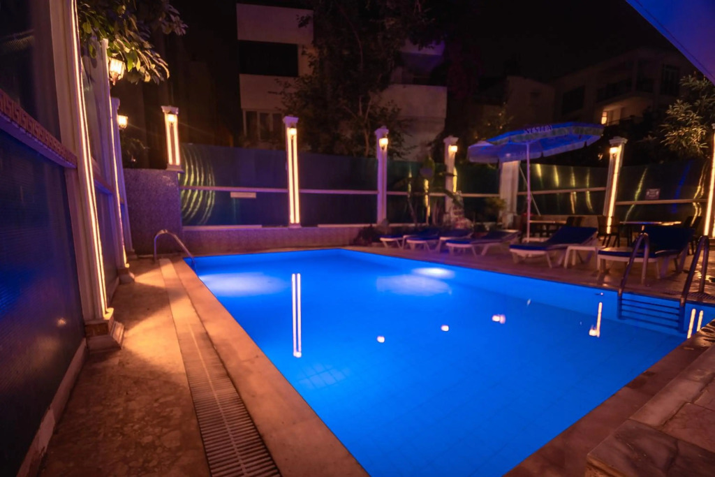 Анталья: Behram Hotel