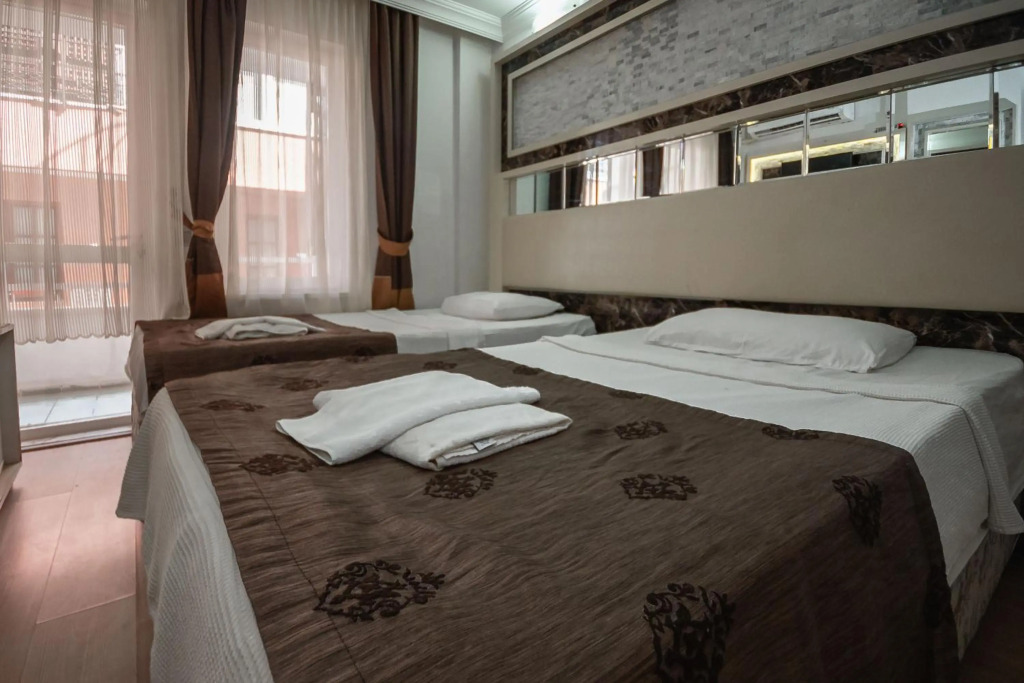 Анталья: Behram Hotel