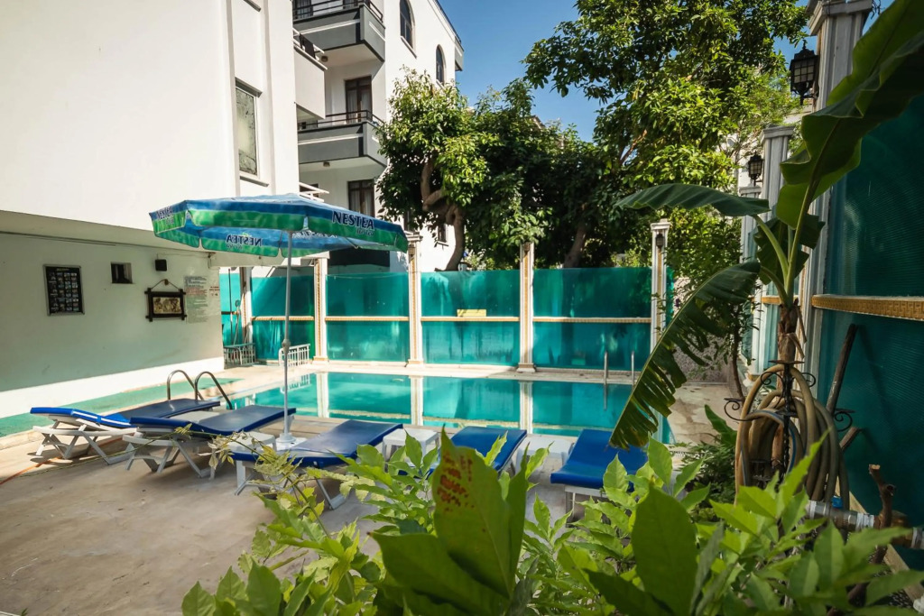 Анталья: Behram Hotel