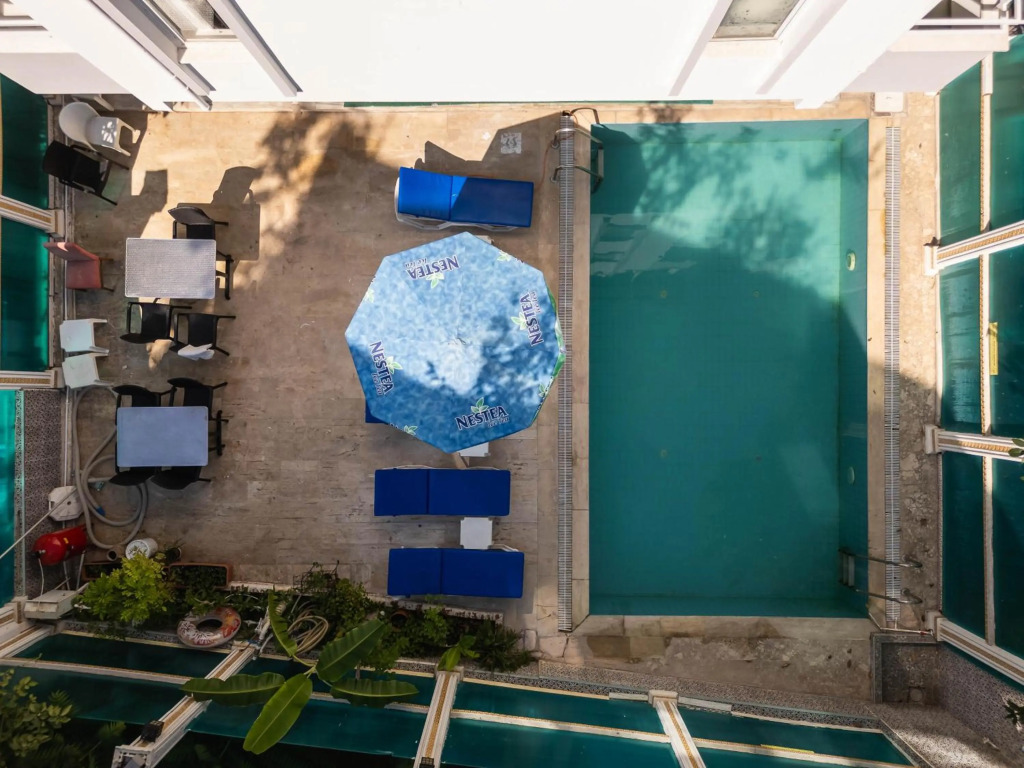 Анталья: Behram Hotel