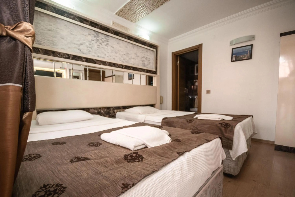 Анталья: Behram Hotel