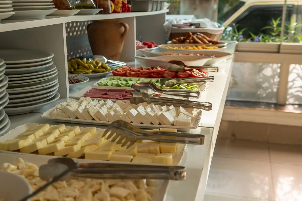 Анталья: Behram Hotel