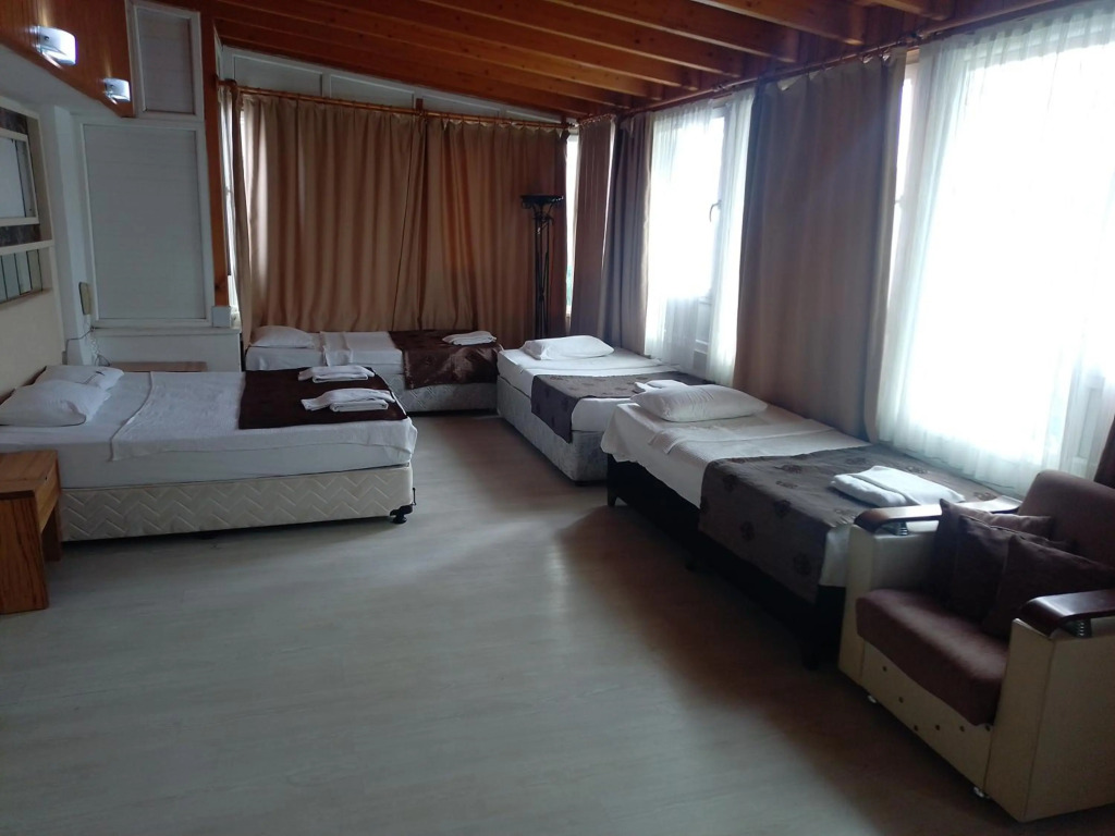 Анталья: Behram Hotel