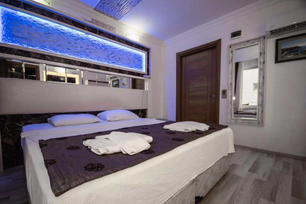 Анталья: Behram Hotel
