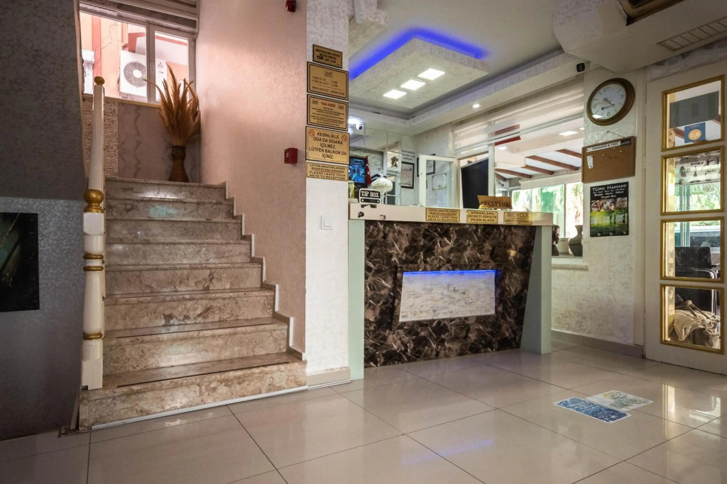 Анталья: Behram Hotel