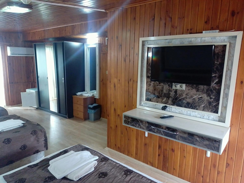 Анталья: Behram Hotel