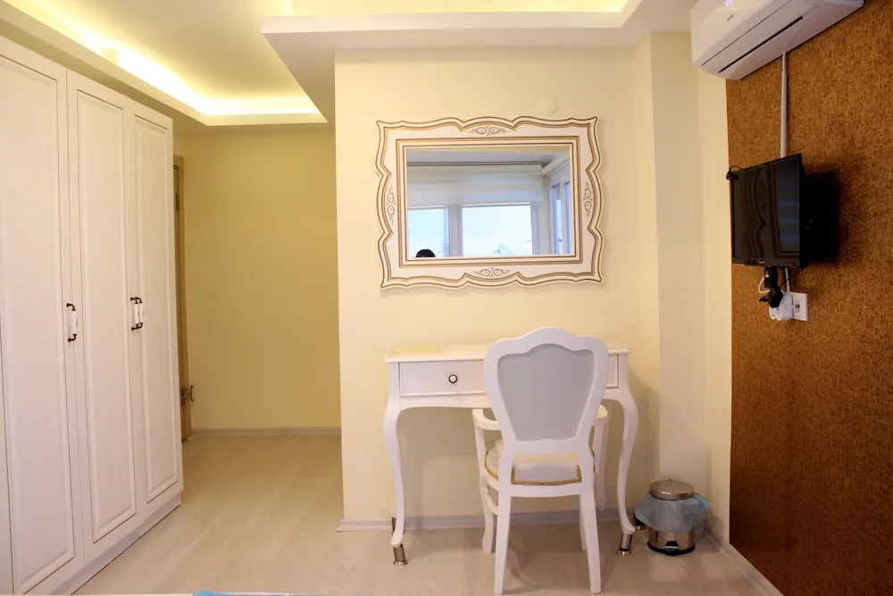 Чешмели: Yali Otel